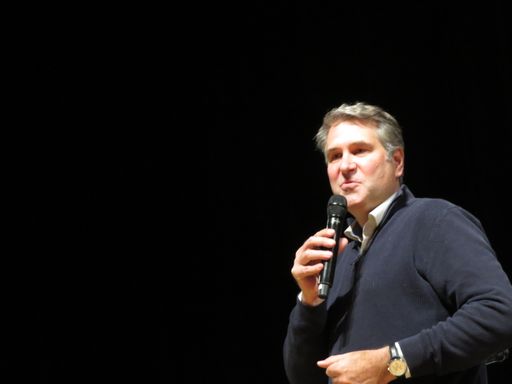 Stadtmanager Lars Büttner eröffnet unser Konzert