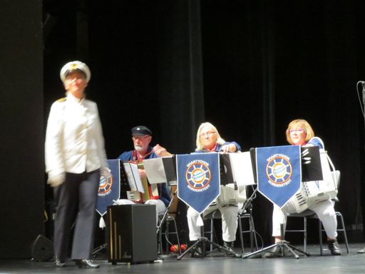 Shantychor MoorbekSchipper e. V.
Leitung: Cora Satori